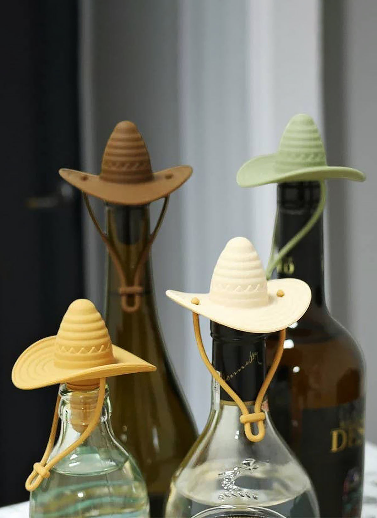 Cream Cowboy Hat Bottle Stop