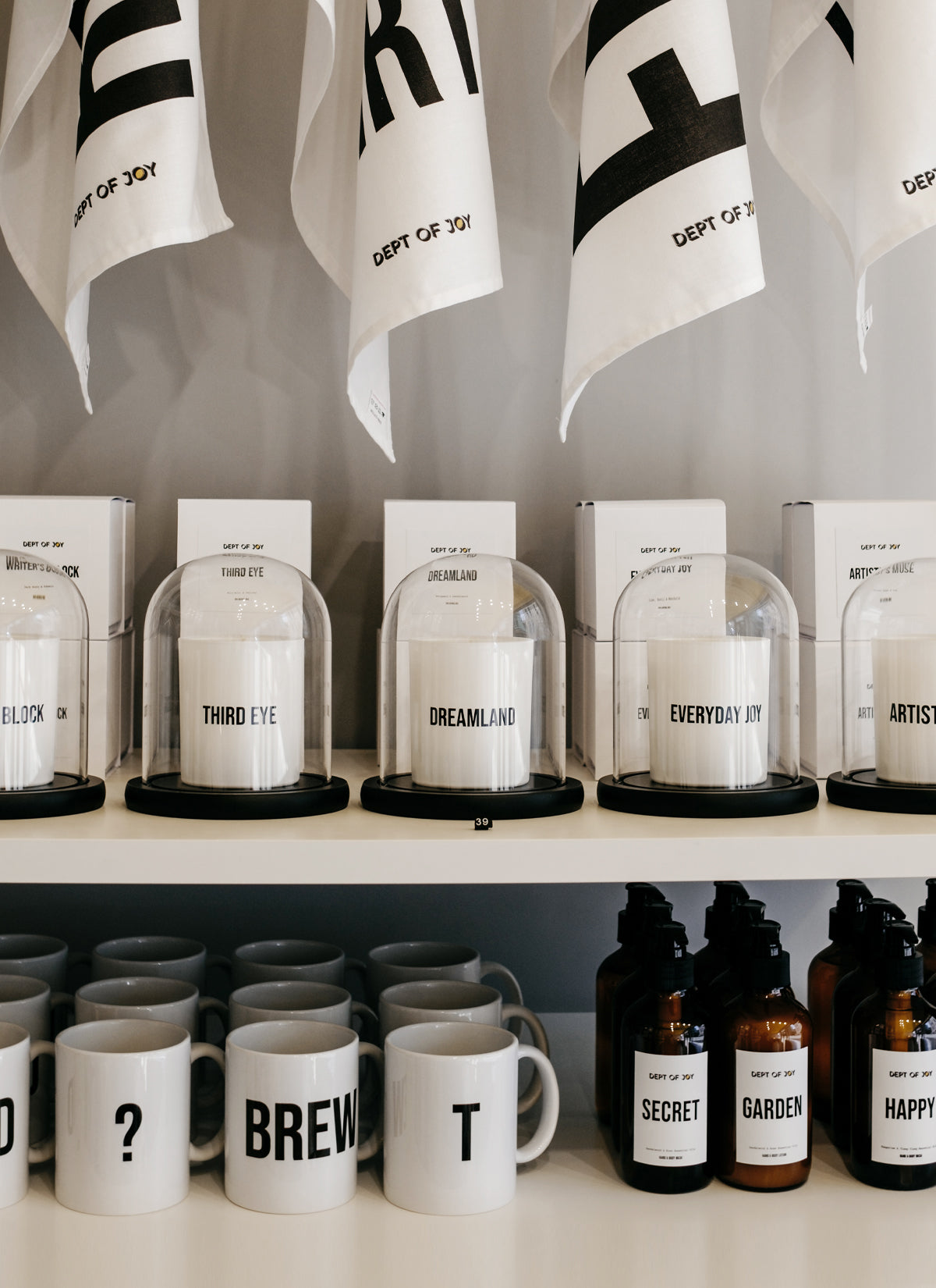 ARTIST'S MUSE Candle