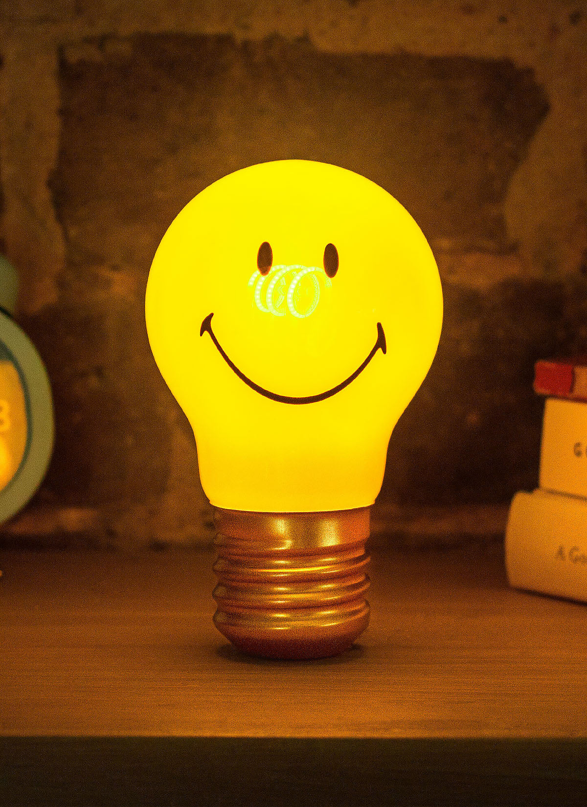 Cordless Smiley Lightbulb